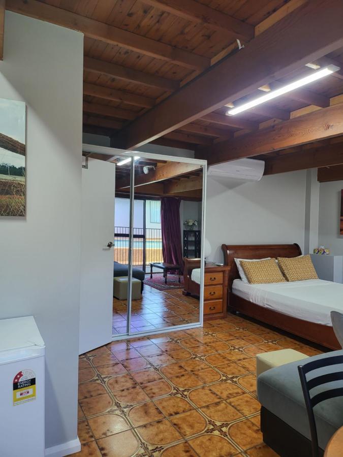 T&V Suites Виндзор Экстерьер фото
