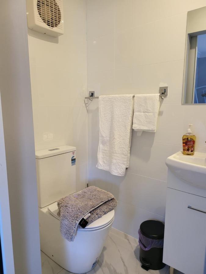 T&V Suites Виндзор Экстерьер фото